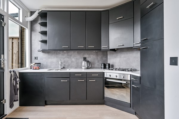 Medium property photo - Rembrandtstraat 97, 3202 EM Spijkenisse